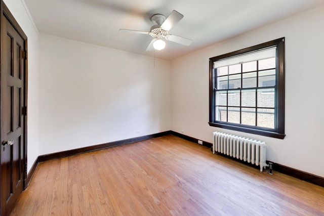 6933 N Oriole Avenue, Chicago, IL 60631