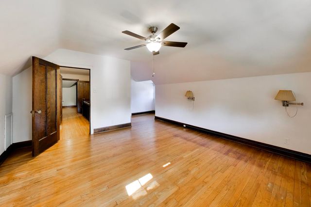 6933 N Oriole Avenue, Chicago, IL 60631