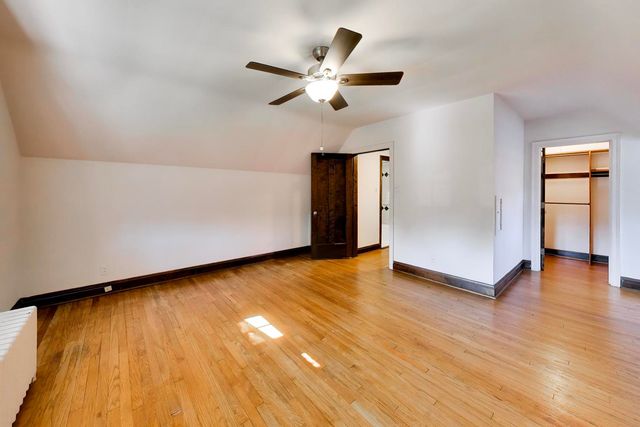 6933 N Oriole Avenue, Chicago, IL 60631