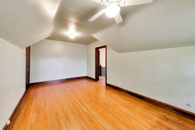 6933 N Oriole Avenue, Chicago, IL 60631