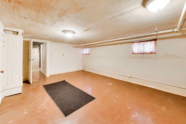 6933 N Oriole Avenue, Chicago, IL 60631