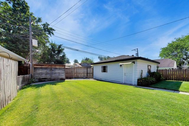 6933 N Oriole Avenue, Chicago, IL 60631