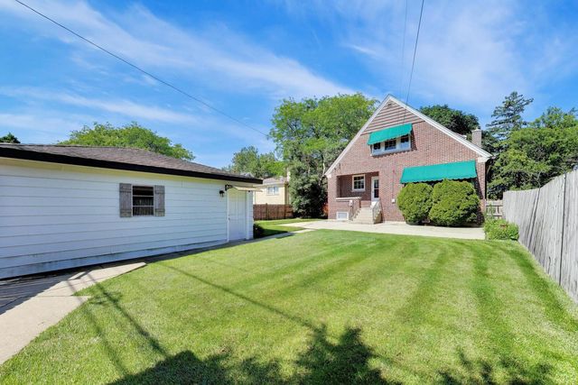 6933 N Oriole Avenue, Chicago, IL 60631