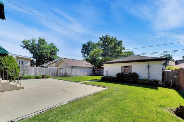 6933 N Oriole Avenue, Chicago, IL 60631