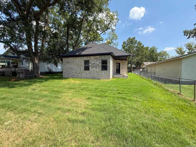 406 N 3rd Street, Cabot, AR 72023