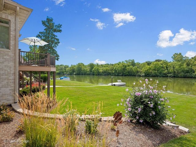 335 Edgewater Drive, Morris, IL 60450