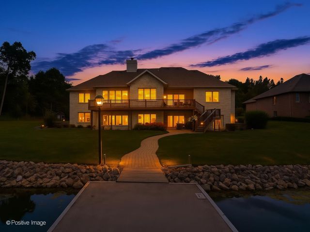 335 Edgewater Drive, Morris, IL 60450