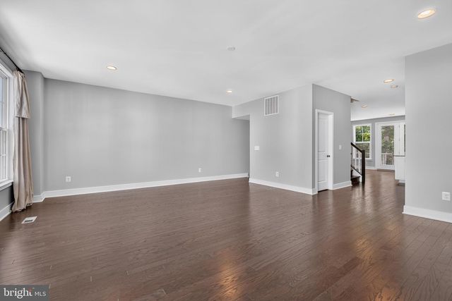 42244 GRAVES MOUNTAIN TER, Chantilly, VA 20152