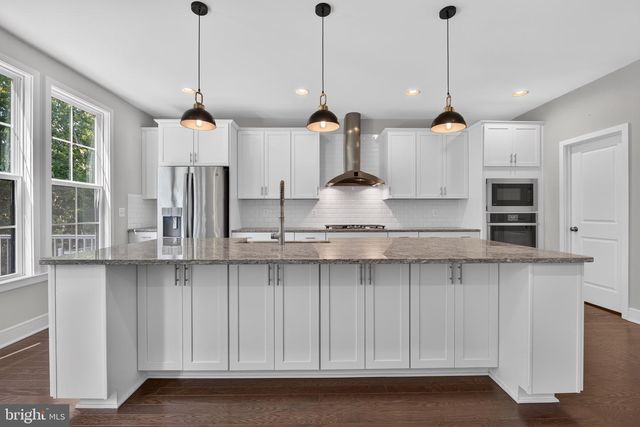 42244 GRAVES MOUNTAIN TER, Chantilly, VA 20152