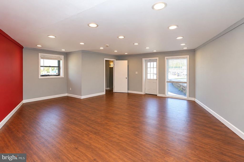 854 1/2 MONTGOMERY AVE, NARBERTH, PA 19072 — photo 5