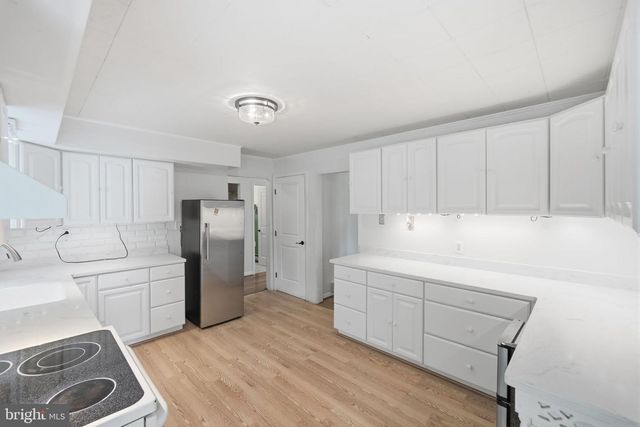 7238 GREENWICH RD, Nokesville, VA 20181