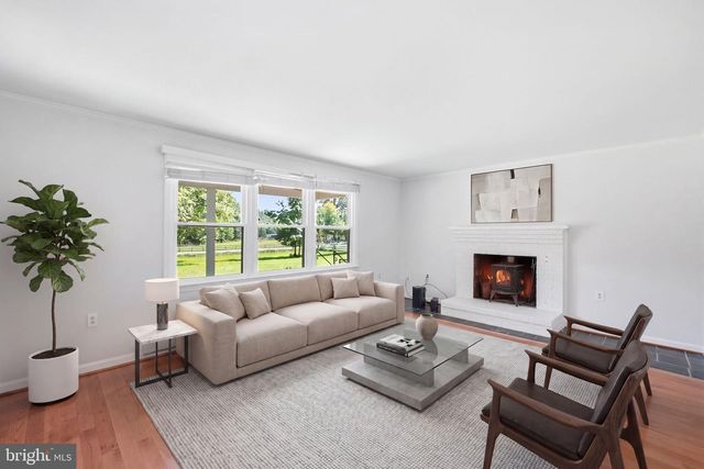 7238 GREENWICH RD, Nokesville, VA 20181