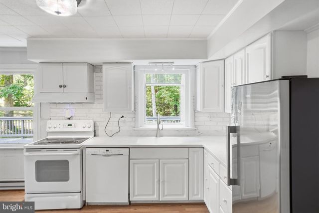 7238 GREENWICH RD, Nokesville, VA 20181