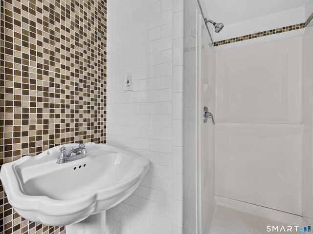 70 Lisbon Heights, Lisbon, CT 06351