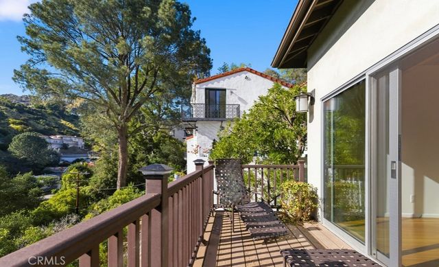 3111 Hollyridge Drive, Los Angeles, CA 90068
