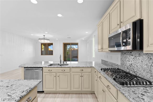 740 Catalina Aisle Street, Las Vegas, NV 89138