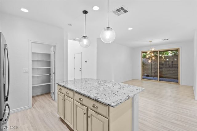 740 Catalina Aisle Street, Las Vegas, NV 89138