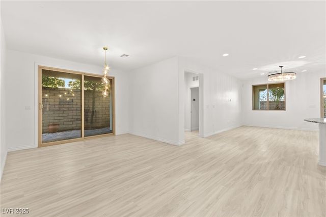 740 Catalina Aisle Street, Las Vegas, NV 89138