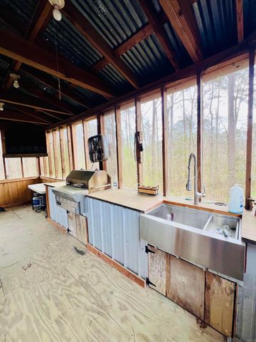 15397 Rogers Rd, St Francisville, LA 70775