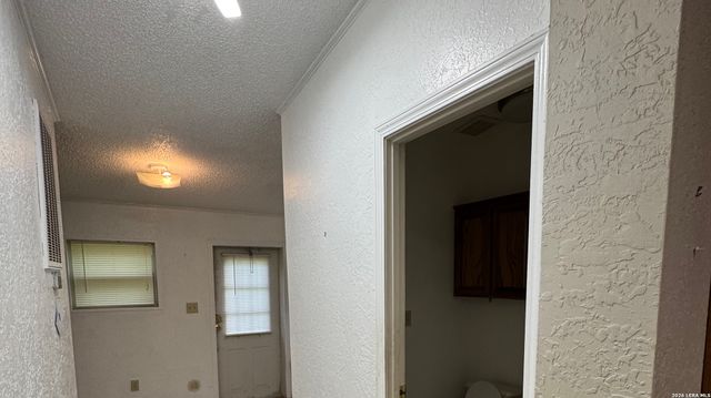 264 County Road 5633, Castroville, TX 78009