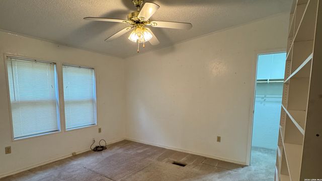 264 County Road 5633, Castroville, TX 78009