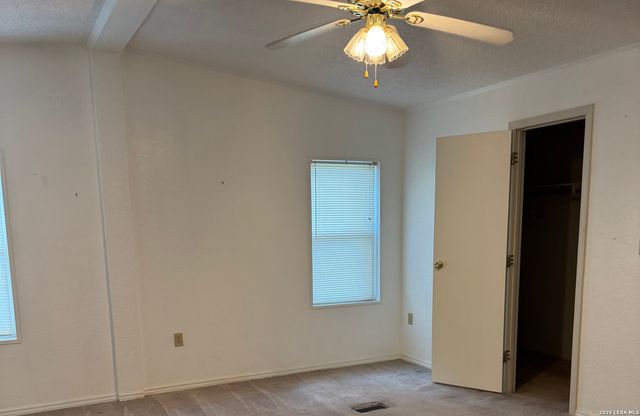 264 County Road 5633, Castroville, TX 78009