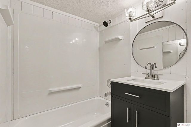 4117 Washington Street, Lincoln, NE 68506