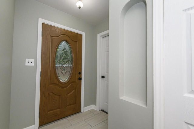 3260 S 124th STREET, West Allis, WI 53227