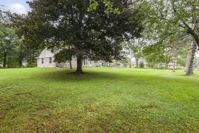 3260 S 124th STREET, West Allis, WI 53227