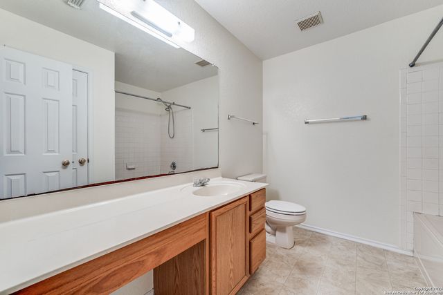 10810 LARSON CAVERN, San Antonio, TX 78254