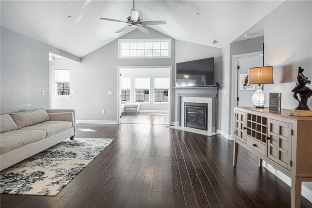 101 Spring Valley Dr, Jackson Twp, PA 16063