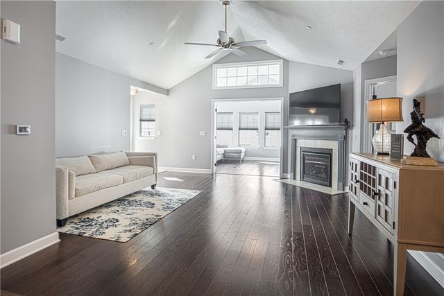 101 Spring Valley Dr, Jackson Twp, PA 16063