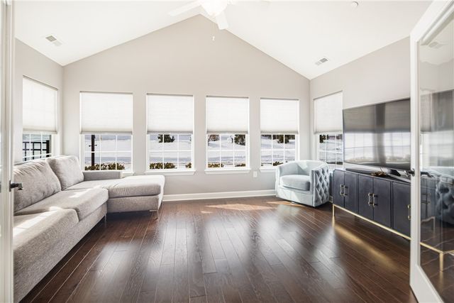 101 Spring Valley Dr, Jackson Twp, PA 16063