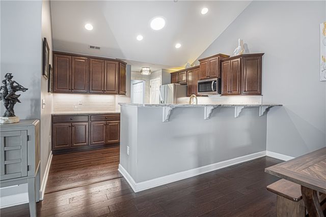 101 Spring Valley Dr, Jackson Twp, PA 16063