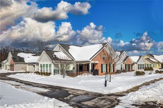 101 Spring Valley Dr, Jackson Twp, PA 16063