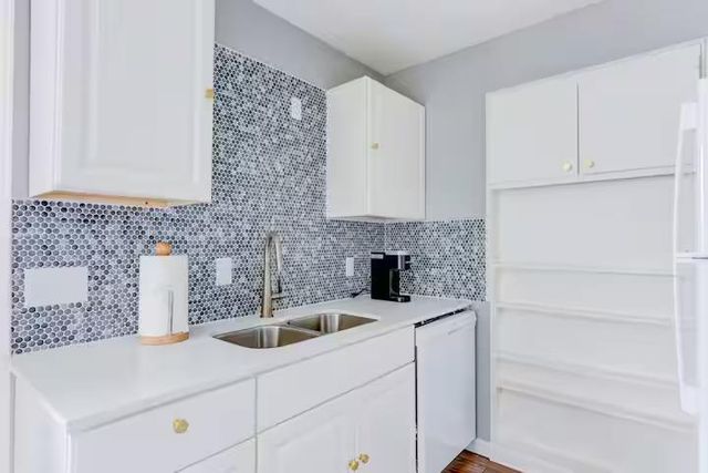 2005 Cheshire DR, Austin, TX 78723