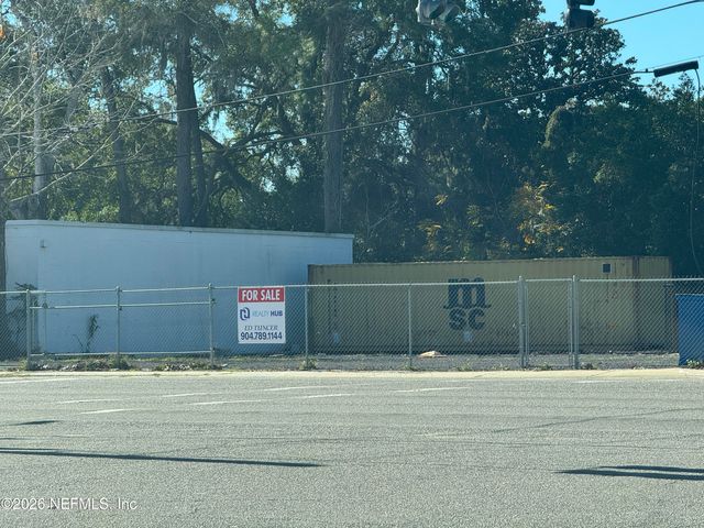 1720 UNIVERSITY Boulevard N, Jacksonville, FL 32211