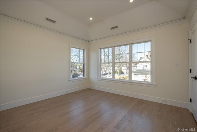 7 Victoria Lane B, Yonkers, NY 10701