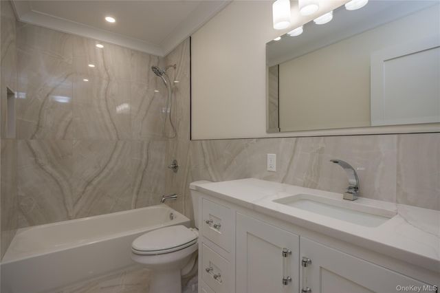 7 Victoria Lane B, Yonkers, NY 10701