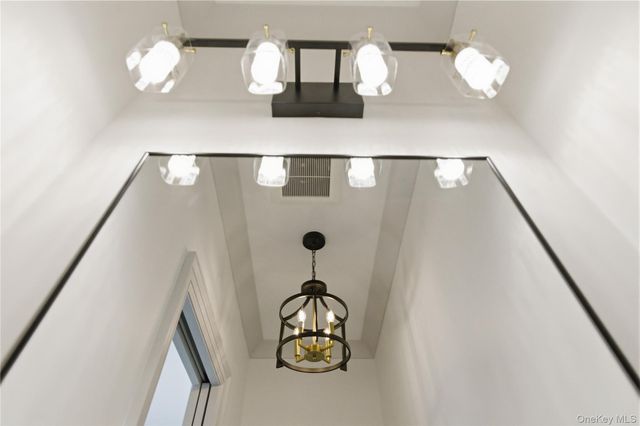 7 Victoria Lane B, Yonkers, NY 10701