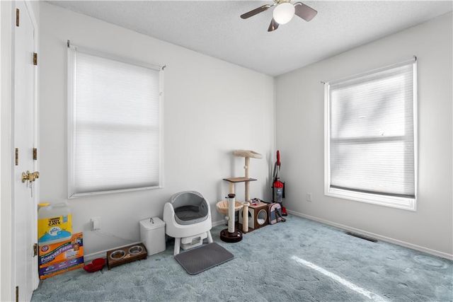 3321 NW Shannon Drive, Blue Springs, MO 64015