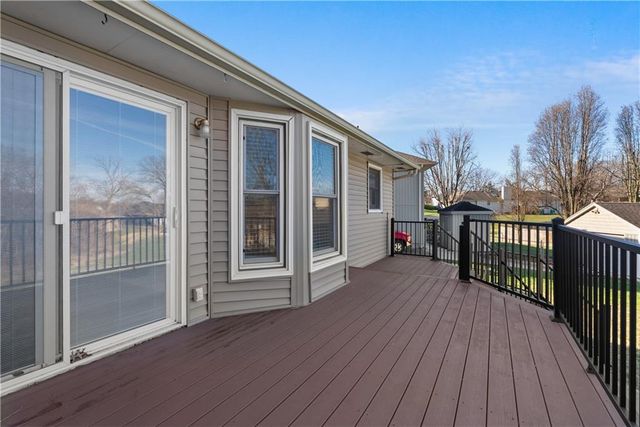 3321 NW Shannon Drive, Blue Springs, MO 64015