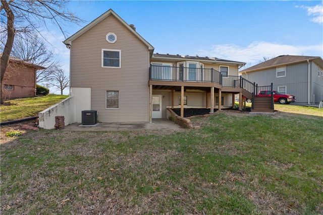 3321 NW Shannon Drive, Blue Springs, MO 64015