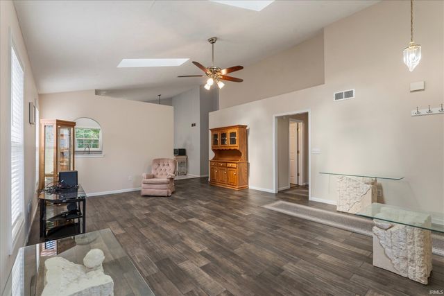 732 Prism Valley Drive, Mishawaka, IN 46544