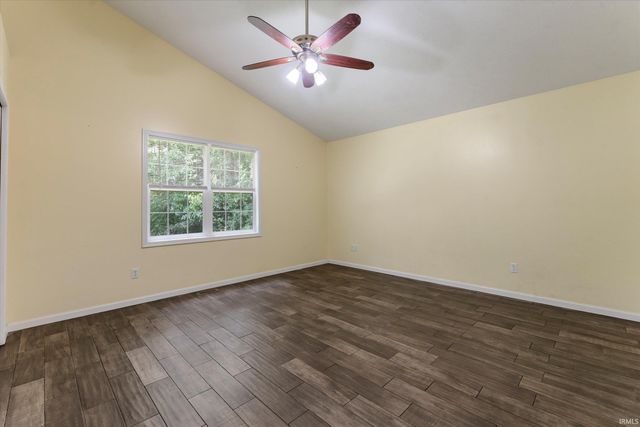 732 Prism Valley Drive, Mishawaka, IN 46544