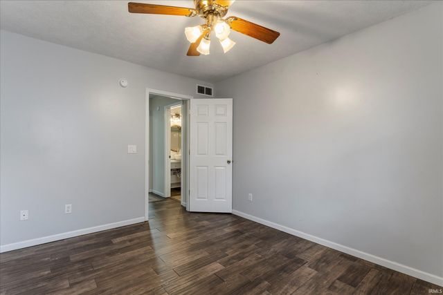732 Prism Valley Drive, Mishawaka, IN 46544