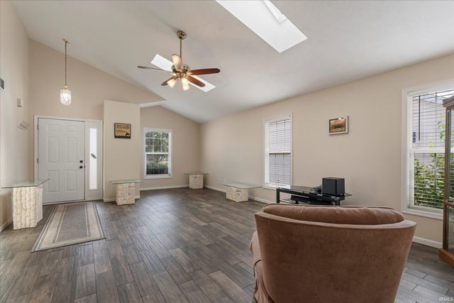 732 Prism Valley Drive, Mishawaka, IN 46544