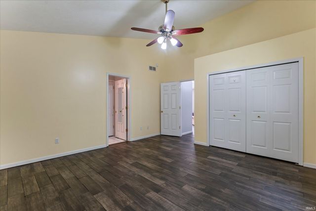 732 Prism Valley Drive, Mishawaka, IN 46544