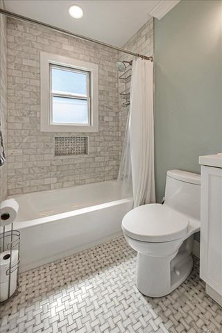 2014 Central Drive S, East Meadow, NY 11554