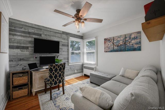 2014 Central Drive S, East Meadow, NY 11554